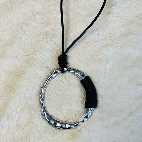 Artisan Necklace w/ Circle Pendant - Picture 3 of 3